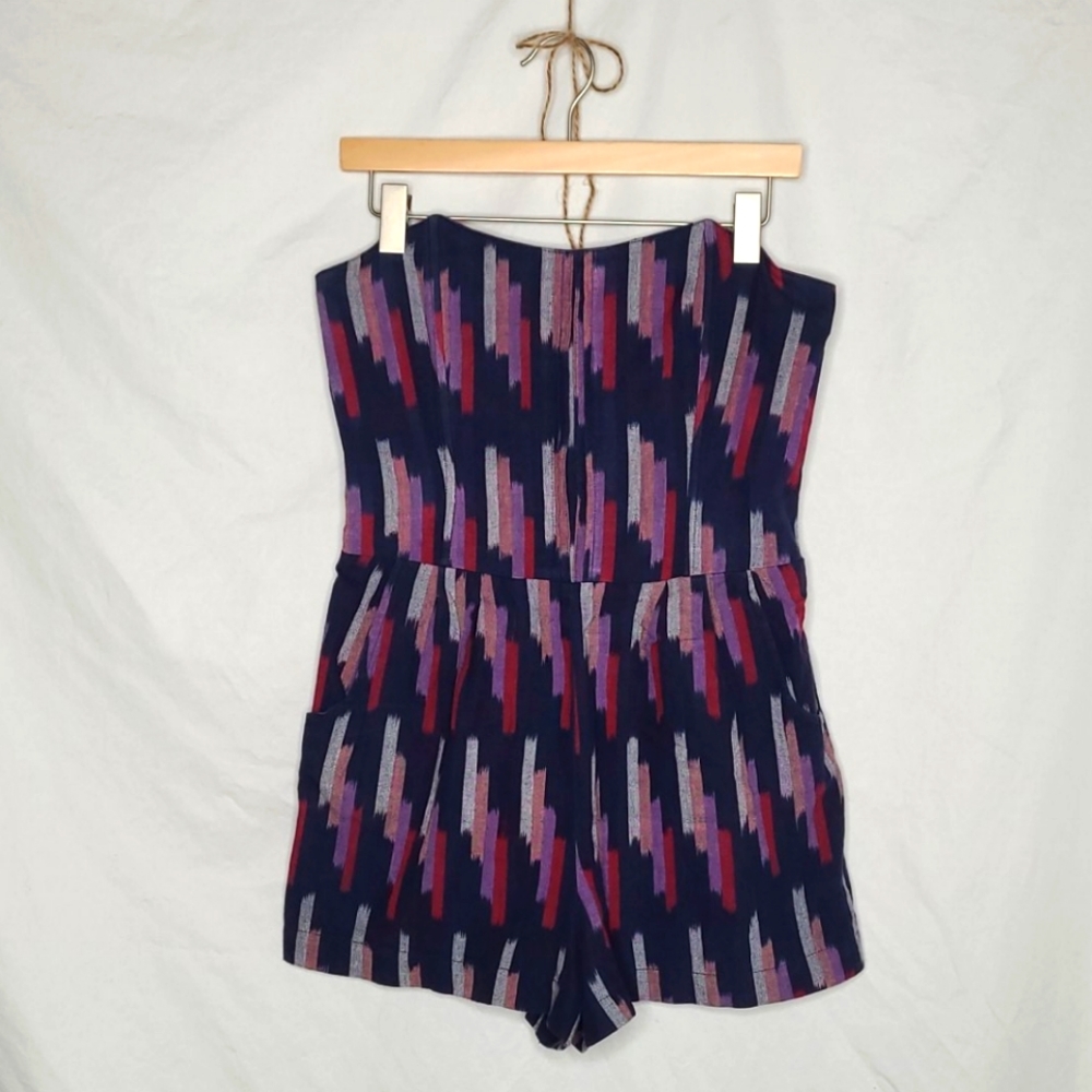 Graphic Print Strapless Romper